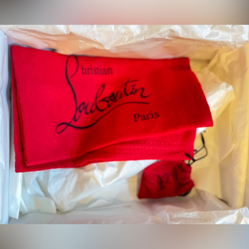 Christian Louboutin Patent Eglantine Heels - Picture 6 of 7